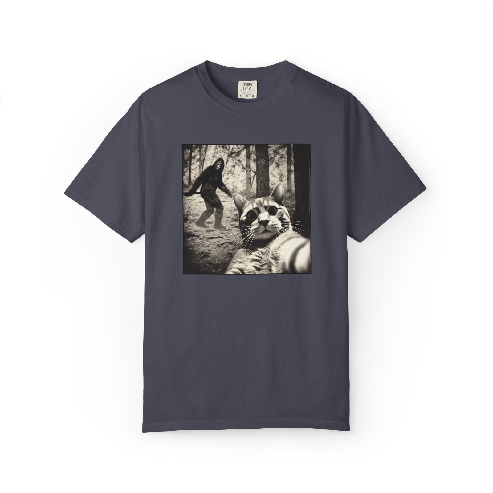 Bigfoot photobomb cat selfie T-shirt with black and white Sasquatch photo graphic